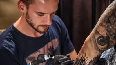 How to Use TattooRate Studio Locator to Find Your Perfect Tattoo Parlor