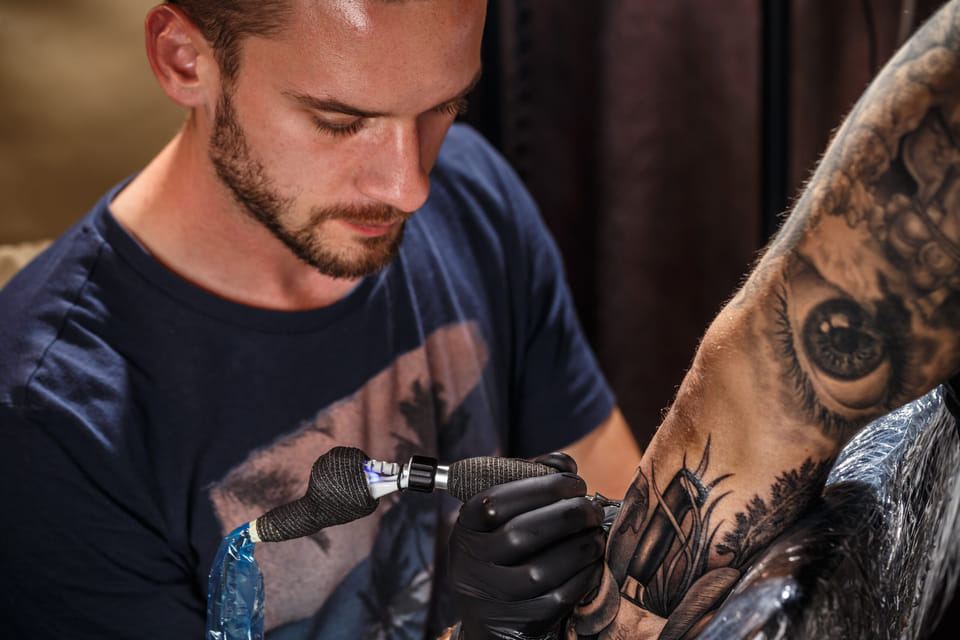 How to Use TattooRate Studio Locator to Find Your Perfect Tattoo Parlor