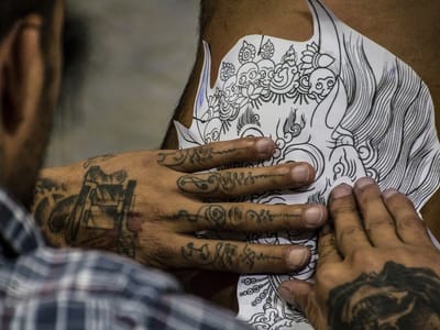 Tattoo Etiquette: Dos and Don'ts When Visiting a Tattoo Studio