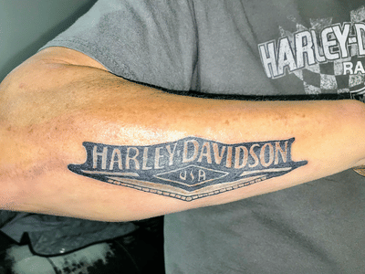 11:11 INK GALLERY LLC