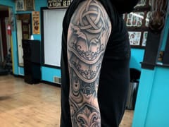 13 Black Tattoo Collective