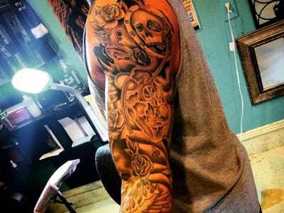 24 Hour Tattoo & Piercing