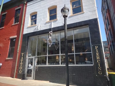 3 Ravens Tattoo & Piercing