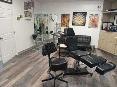 A Ok Tattoo & 2 Ravens Art Gallery