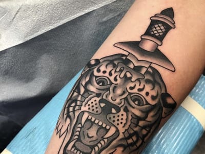 AAA Tattoo & Piercing