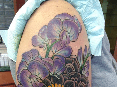 Aacross The Skin Tattoo Shop