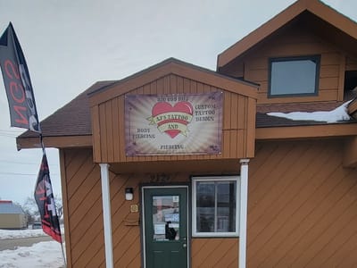 AJ'S Tattoo and Piercing