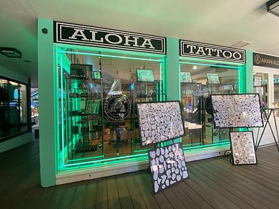Aloha Tattoo Waikiki Hilton Hawaiian Village Rainbow Bazaar