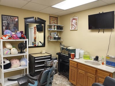 Artist Alley Studio and Gallery