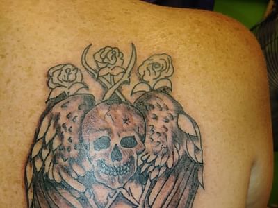 Bee Line Tattoo & Piercing