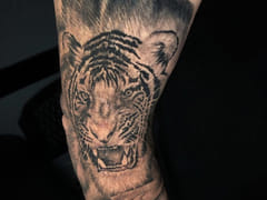 Black Cat Tattoo Company