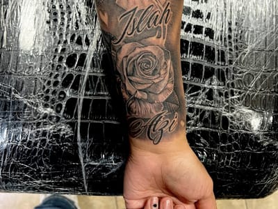 Black Sparrows Tattoo Studio