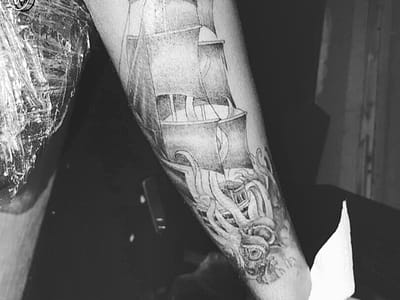 Black Version TATTOO Shop