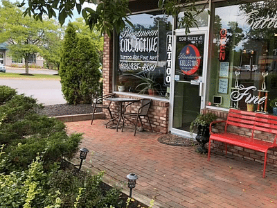 Bloodmoon Collective: Tattoo & Fine Art