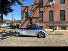 Blue Moon Tattoo & Body Piercing