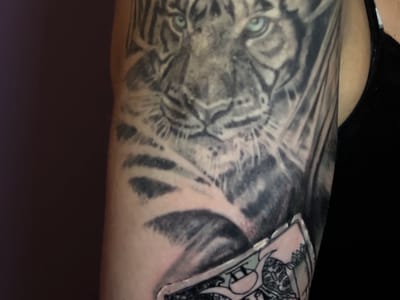 Box 5 Tattoo & Fine Art