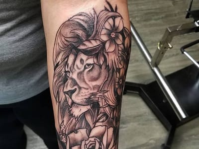 Bright Side Tattoo Studio