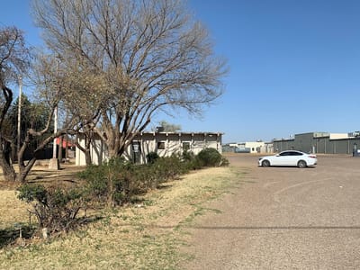 Broken Chains Tattoo