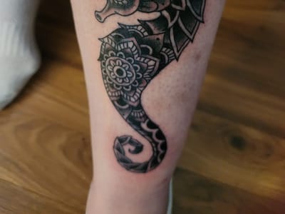 Bulldog Tattoo Parlor