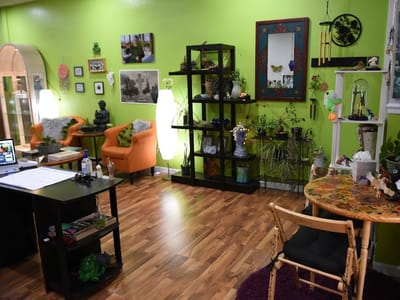 Buttons Art Tattoo Studio