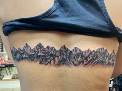 CATS CUSTOMS TATTOO SHOP