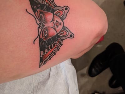 Chameleon Tattoo & Body Piercing