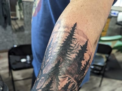 Crimson Heart Designs Tattoo Studio