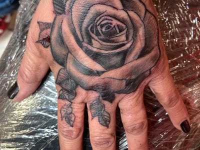 Custom Ink Tattoo & Body Piercing