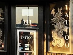 Darkside Ink. / Piercings / Dermals