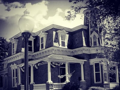 Dearly Departed Tattoos and Fine Art