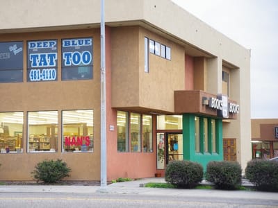 Deep Blue Tattoo & Piercing