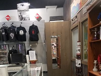 Deja Vu Tattoo-Body Piercing