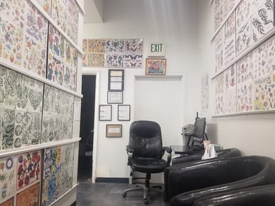 Deja Vu Tattoo-Body Piercing