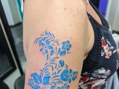 Dinky Dachshund Tattoo Parlor