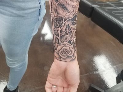 Double Down Tattoo and Body Piercing