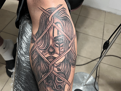 Droopy’s tattoo shop