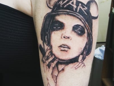 Dystopian Ink & Piercing Llc