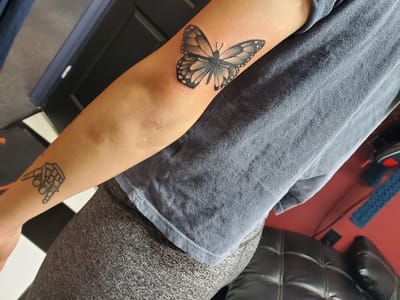 Enchanted Dragon Tattoo Shop