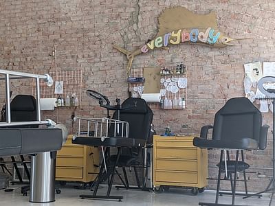 Everybody Tattoo Studio