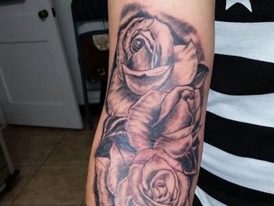 Expressions Tattoo & Body Piercing