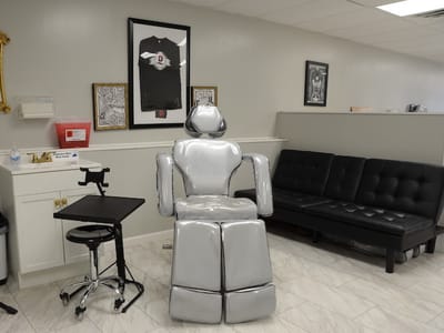 Fallen King Tattoo Studio