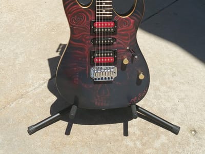 Forsaken Tattoos And Piercings