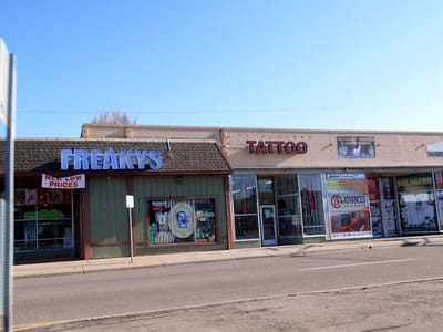 Freaky's Smoke Shop & Tattoo I Colfax