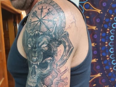 Freaky's Smoke Shop & Tattoo V PLATTE