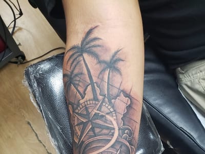 Freedom Skin Tattoo and Piercing