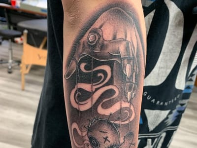 Freedom Tattoo and Piercing