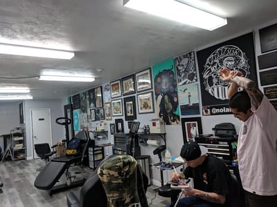 Freedom Tattoo and Piercing