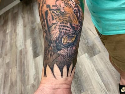 Ghostfire Tattoo and Piercing