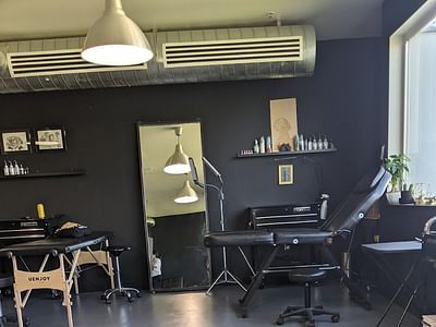 Gold Rose Tattoo Studio