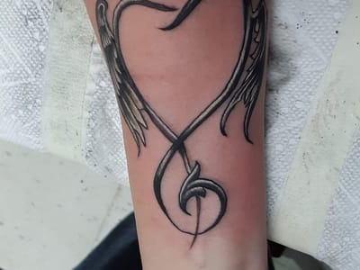 Gretchen & Randy's Piercing & Tattoos